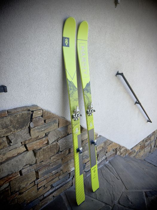 Narty skiturowe  Majesty Supercout 154cm z wiązaniami Dynafit TLT Expedition