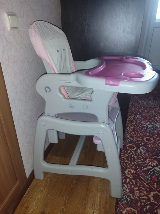 Стільчик для годування