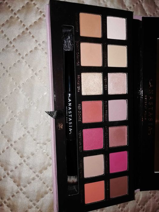 Paleta de sombras "Modern Renaissance" da Anastasia Beverly Hills