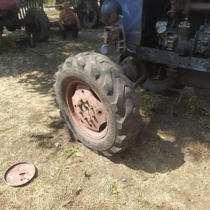 Продаю трактор т -40ам