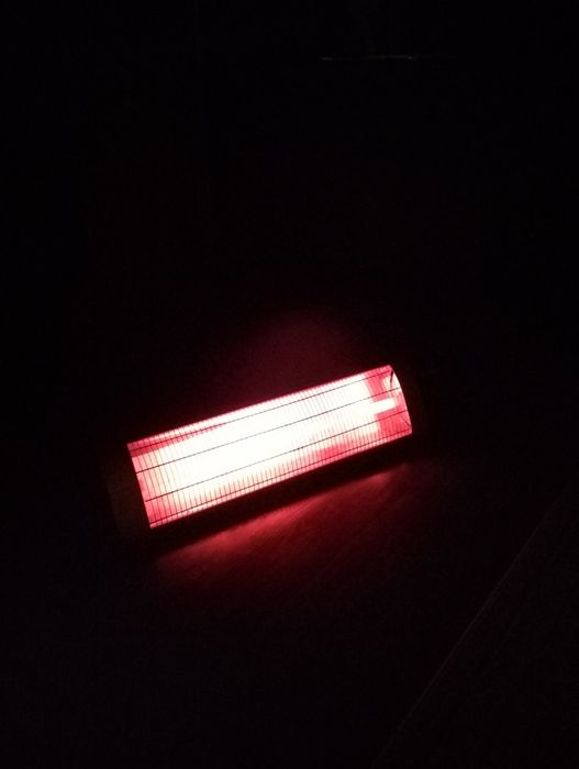 Продам настенный обогреватель