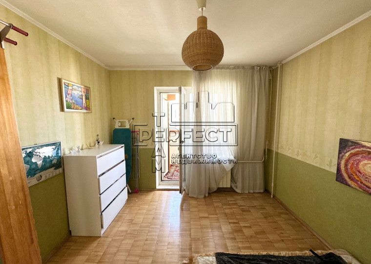 Продаж 3к квартири Княжий Затон 3