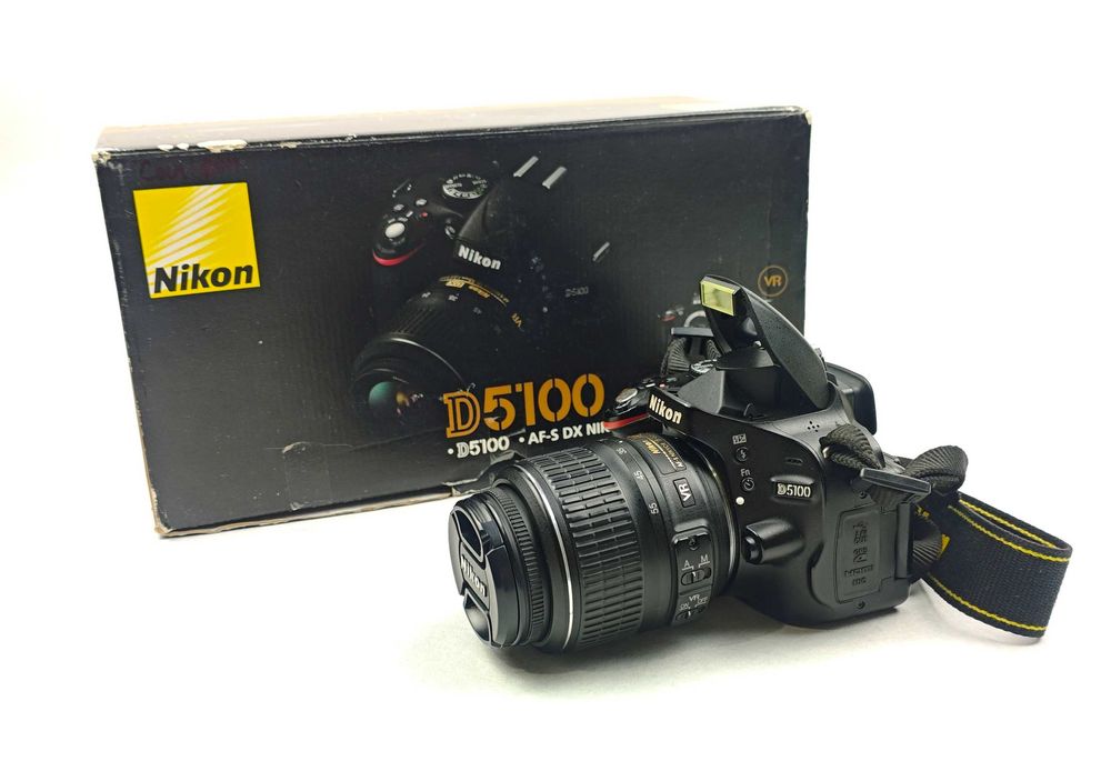 Дзеркальний фотоапарат Nikon D5100 18-55mm 32Gb + заводський комплект