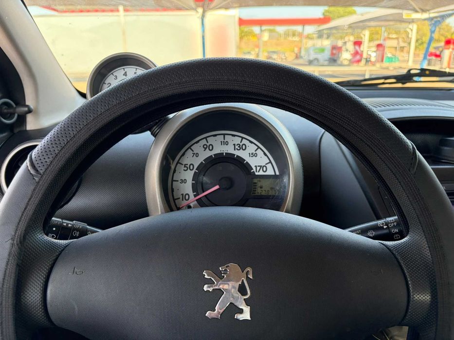 PEUGEOT 107 /1.0