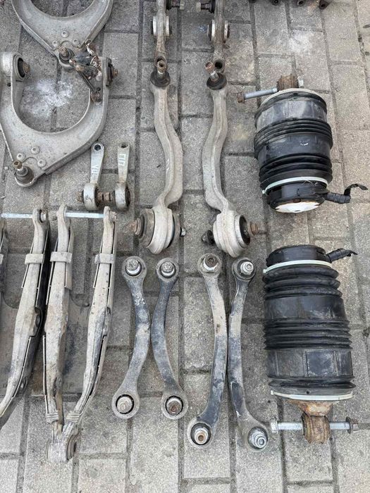Деталі підвіски Mercedes Benz W 211 пневмо