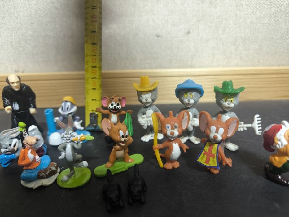 Bonecos Coleção Personagens Diversos
Conjunto de bonecos colecionáveis