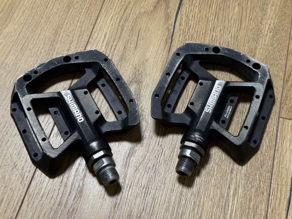 Педалі платформи Shimano GR500