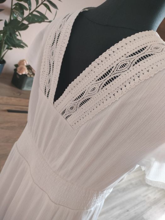 Biała długa sukienka boho L