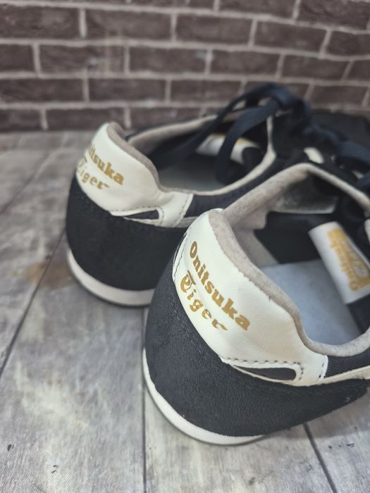 Кросівки 42 розмір, Asics Tiger