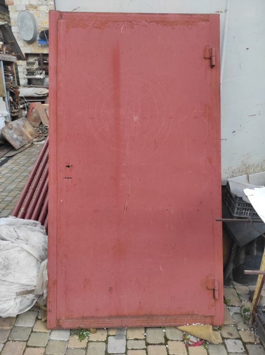 Дверь металическая стальная с рамой проем2040х1020