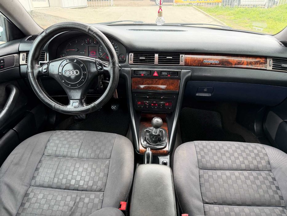 Продам Ауді А6С5 1999р 2.5d мех quattro
