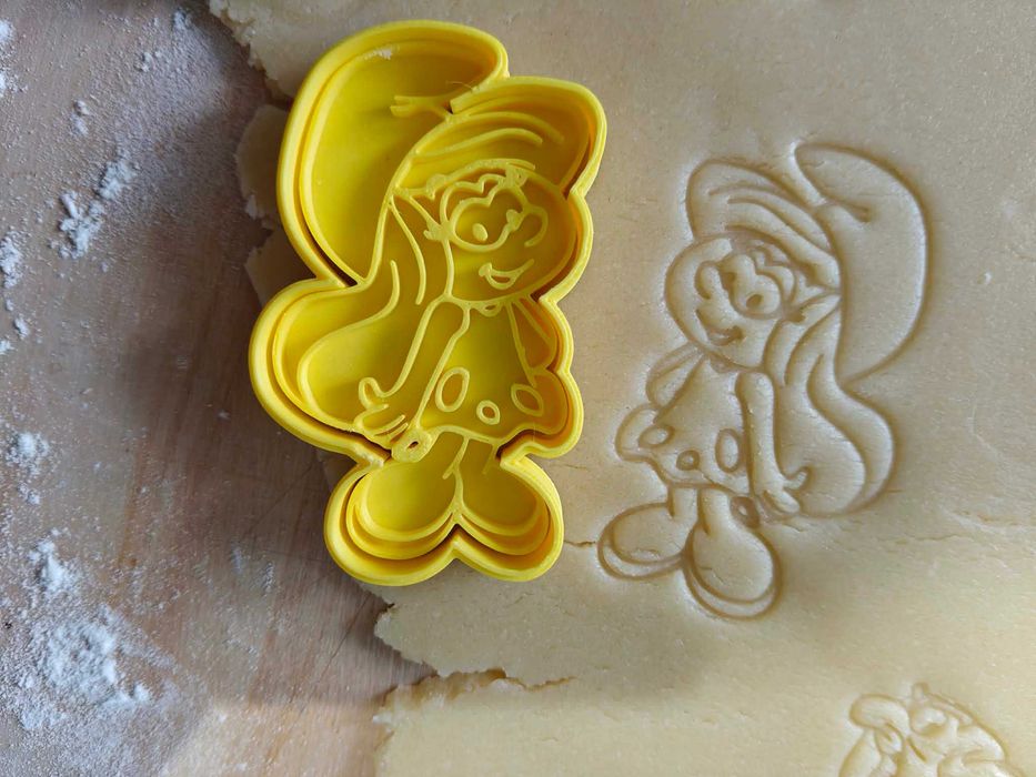 SMERFY Foremki wykrawacze do ciastek pierników modeliny