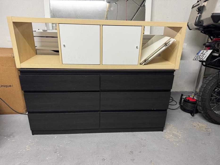 Móvel estante cubos IKEA Kallax com portas Muito bom estado