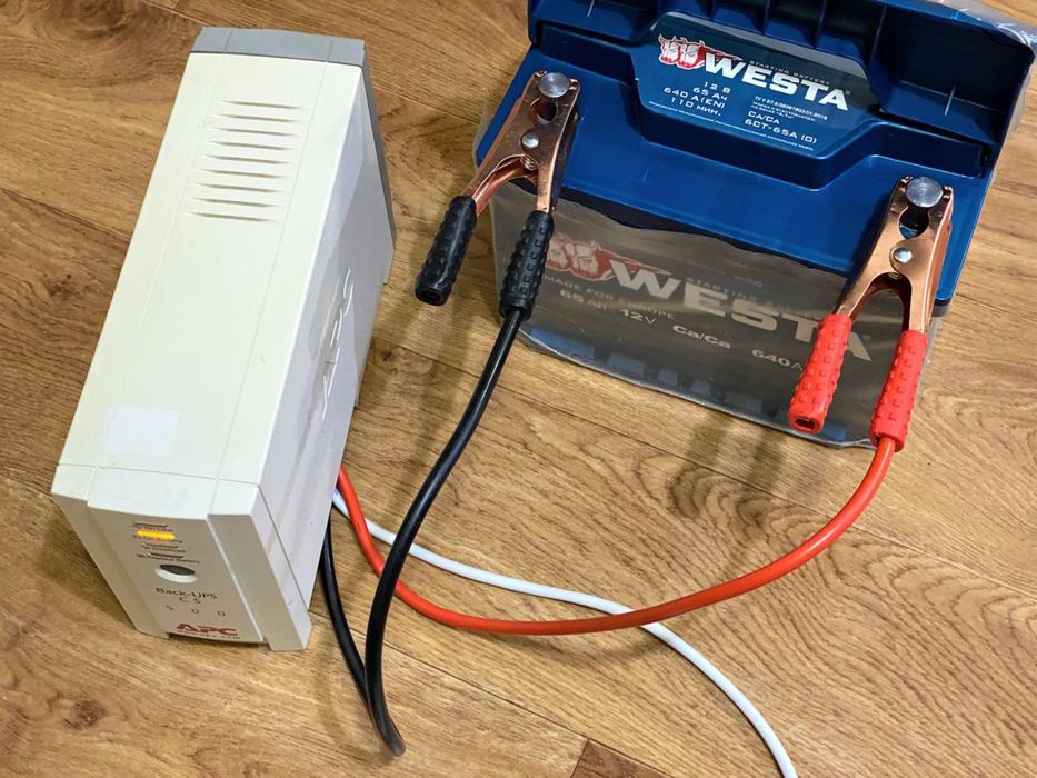 Робочий безперебійник 12V–220V APC Back-UPS 500 Інвертор ИБП ДБЖ