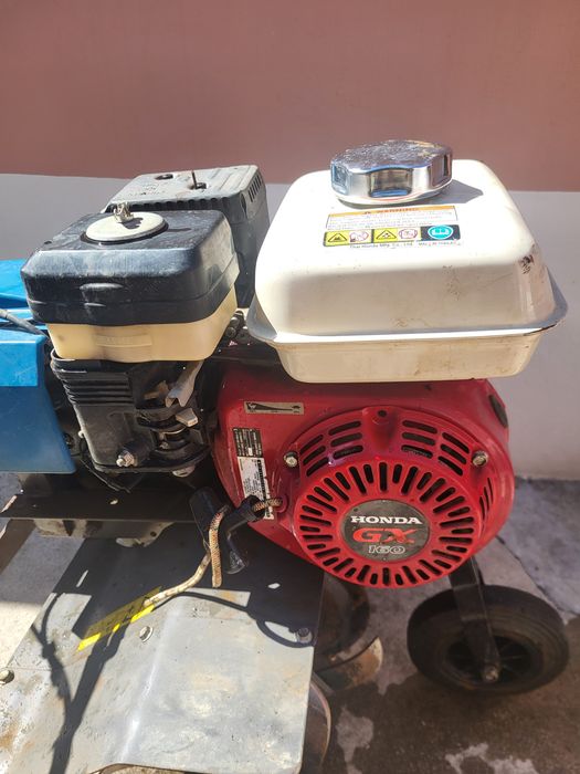 Moto enxada Honda