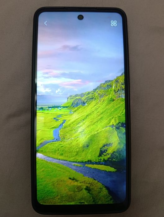 Телефон ZTE nubia V60 Design