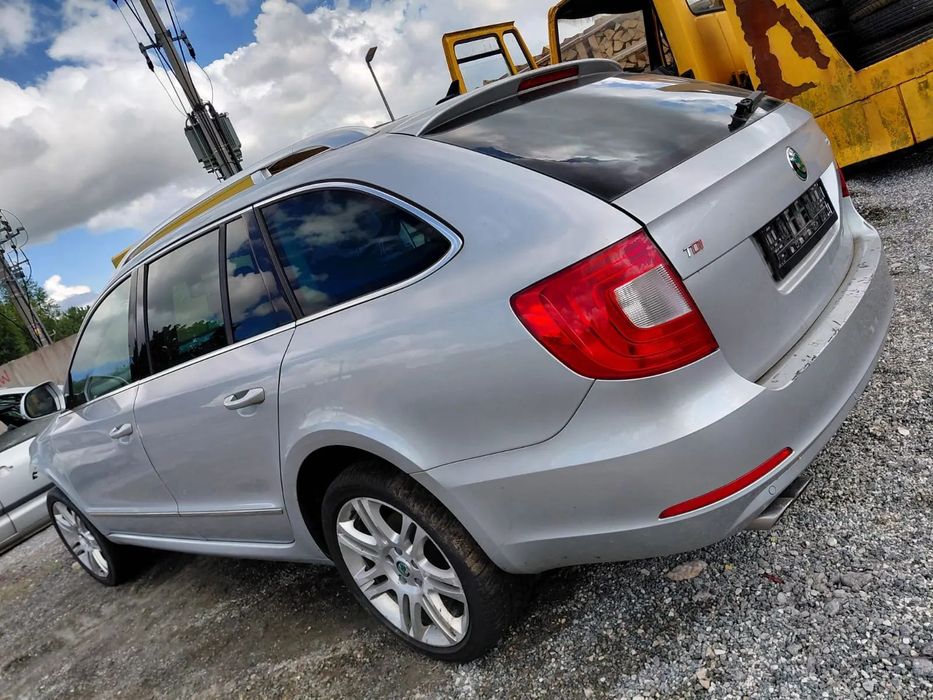 ❌Dawca części ❌  SKODA SUPERB II KOMBI 2010 2.0 TDI CBBB KOD LAK.: 9156 / LA7W