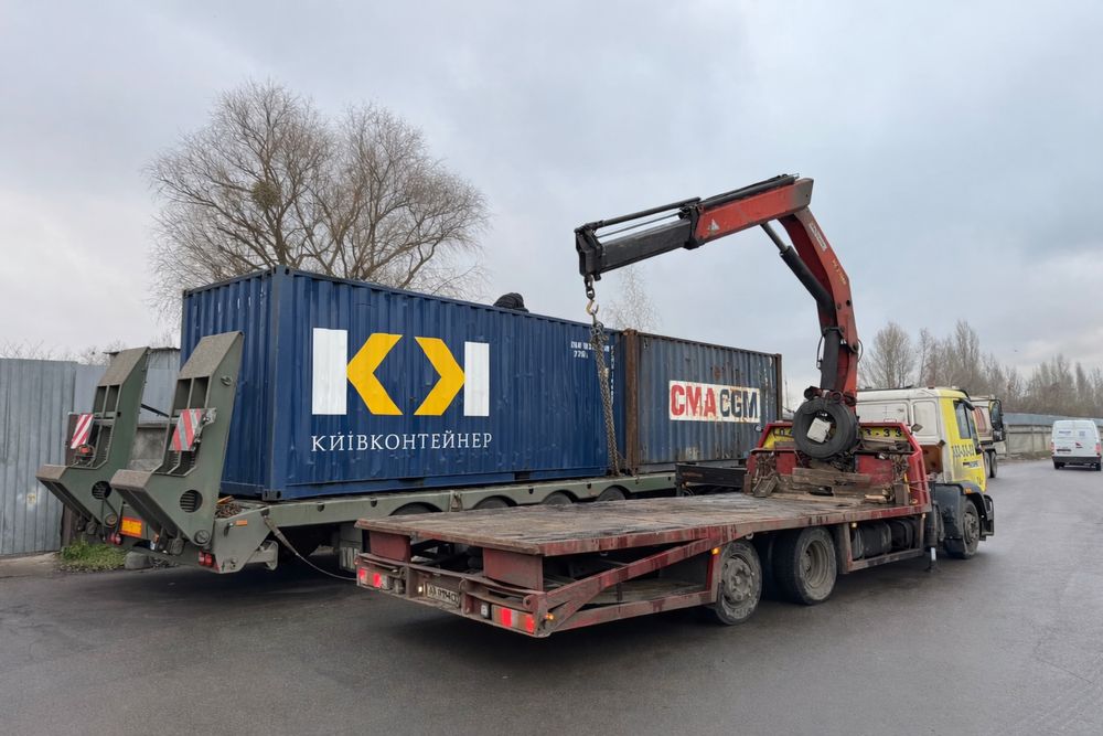 Морской контейнер 20 футов, Киев (Жуляны / Живые Фото)