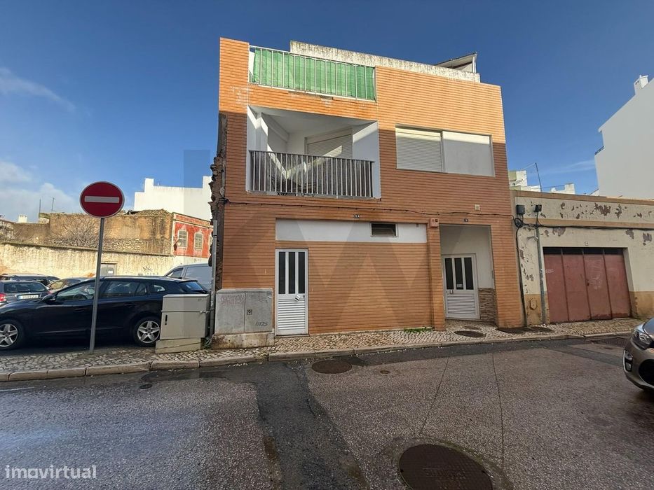 Excelente T1 Remodelado no Centro da Cidade – Portimão