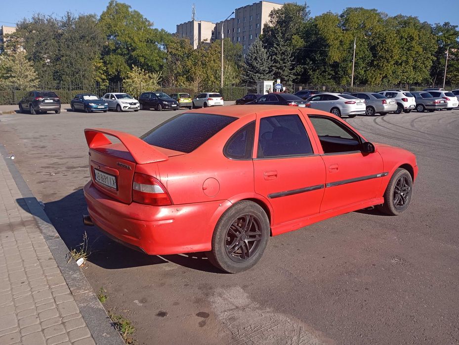 В рассрочку Opel Vectra АКПП двигатель X25XE на газу