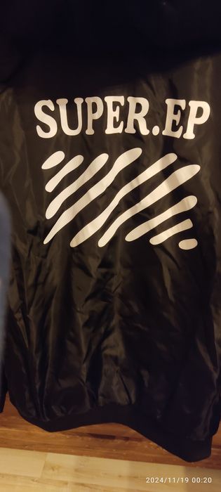 Nowa kurtka zimowa M