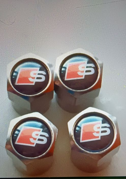 4 tampas( jantes)  (pipos) e filtro ar rendimento K&N