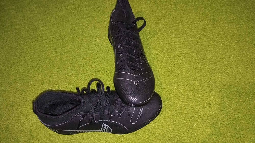 Nowe korki Nike Superfly 8 Club FG lanki r. 38,5