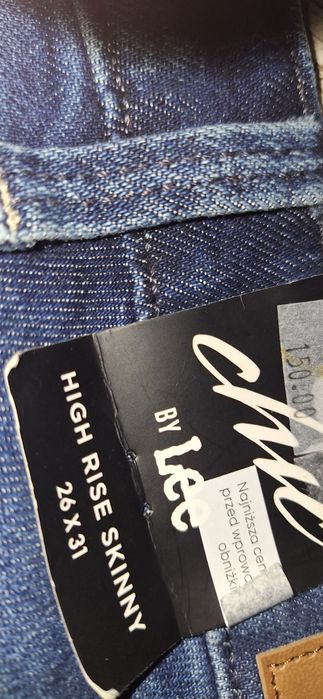 Spodnie rurki Lee nowe 60 zl