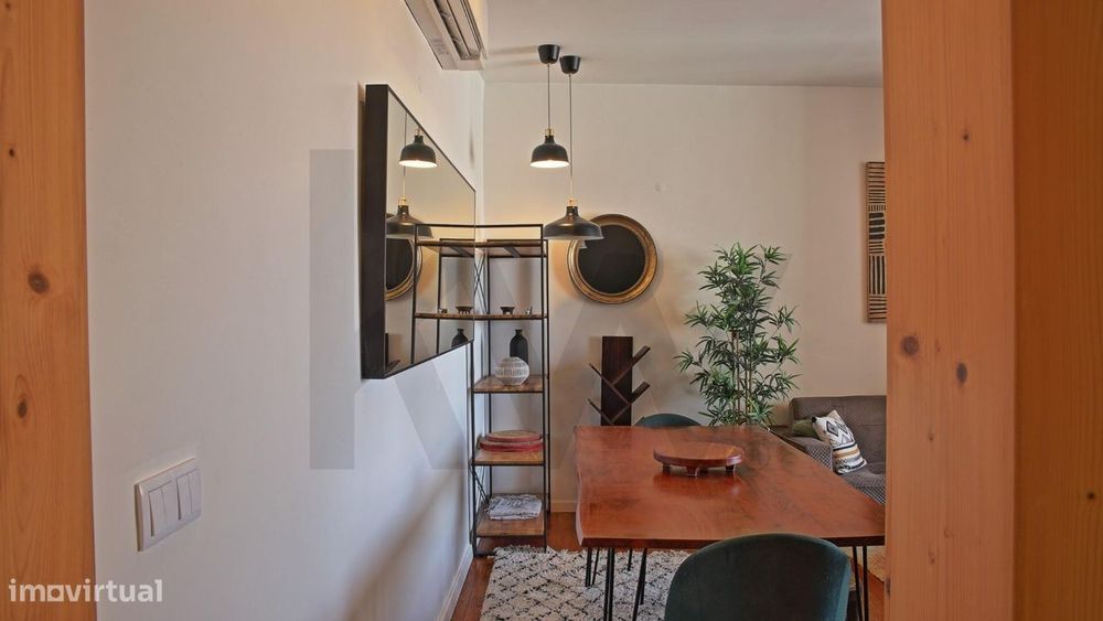 Apartamento T4 Totalmente Mobilado na Graça com Ginásio e Vistas Panor