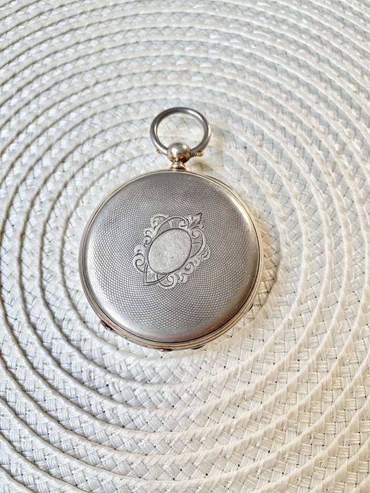 Продам карманные часы серебро