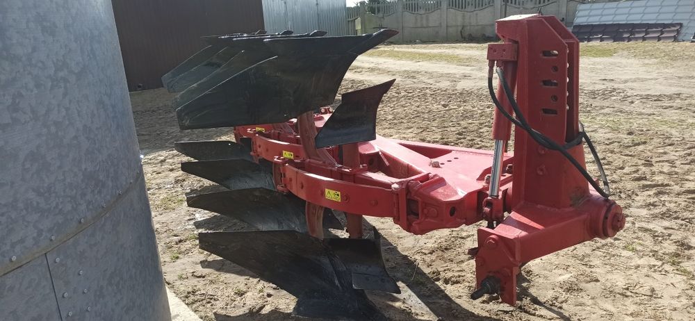 Sprzedam pług Gregorie Besson 3+1