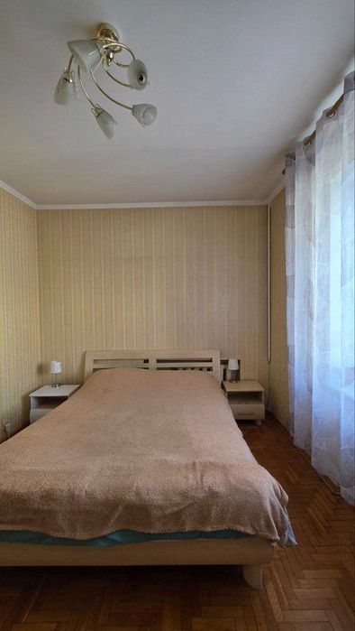 3-х комнатная квартира на Казакова (проспект Гагарина)