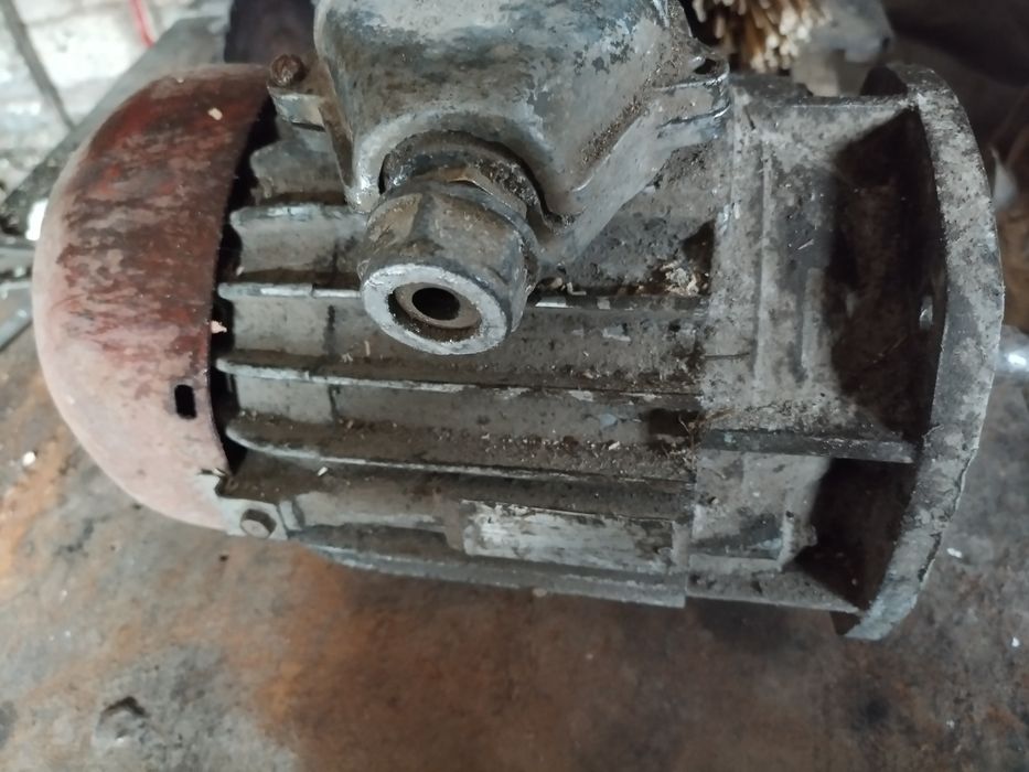 Электродвигатель 1.5 КW. 220/380 в