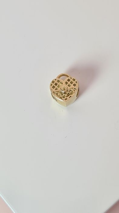 Złoty charms serce kłódka ażurowy p. 585