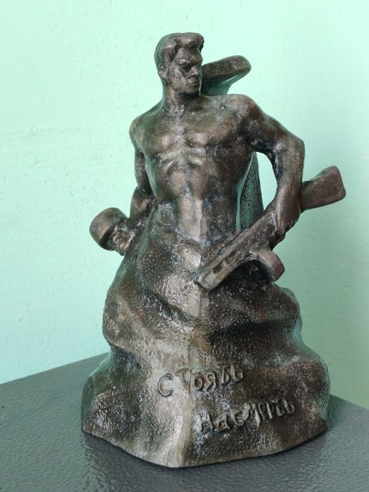 Фигура солдата..