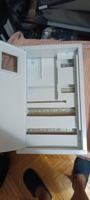 Продам кабель ВВГнг 3*1.5 мідний ,Щиток металевий з лічильником на 42 модулі