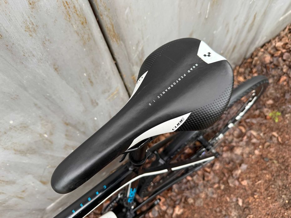 Гравел Cube Cross Race CMPT на осях\Shimano 105\вилка карбон