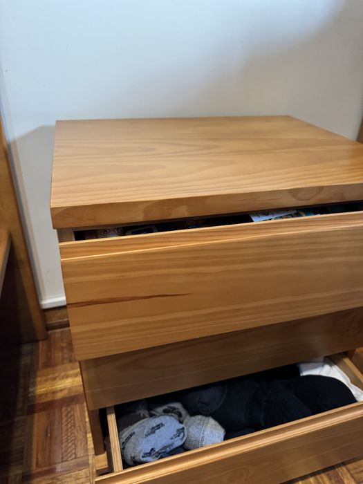 Mesa de cabeceira