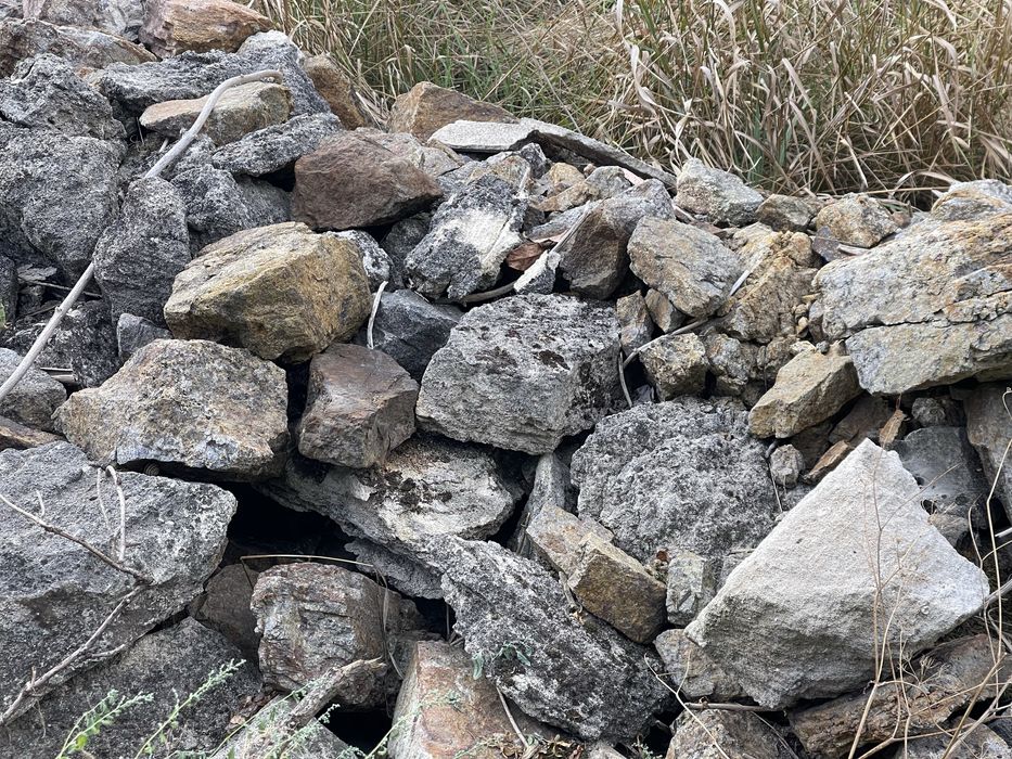 Гранітний камінь(самовивіз!)