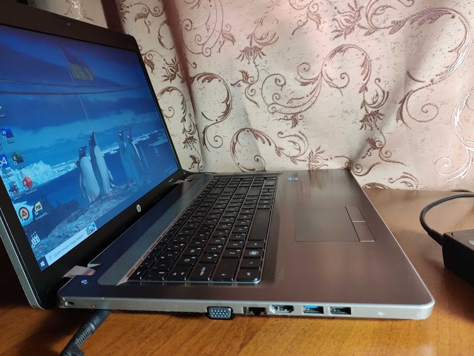 HP 4730s,17.3",мат.,i5-2450M,SSD i HDD,ОП-12Гб,дві відеокарти