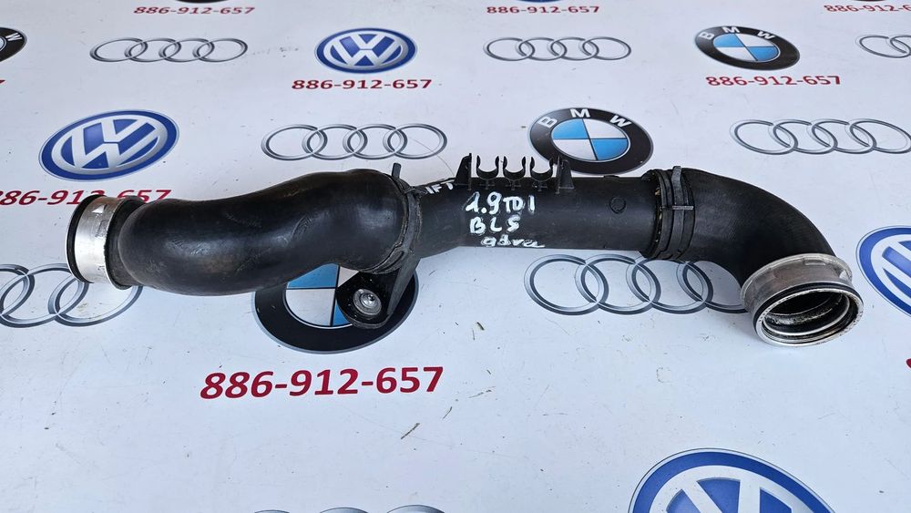 VW Touran 1.9 TDI BLS Rura intercooler Przewód intercoolera Wąż 3C0145770B 3C0145762AM