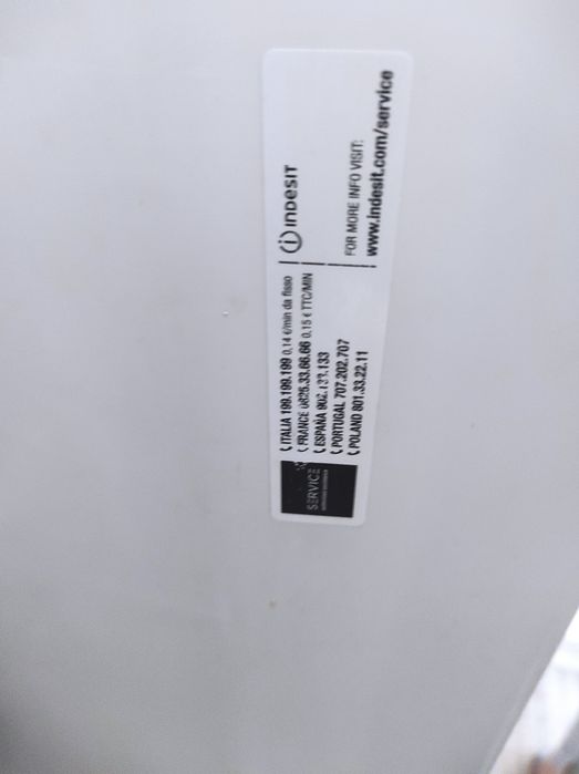 Frigorífico Combinado Indesit para venda/ler descrição