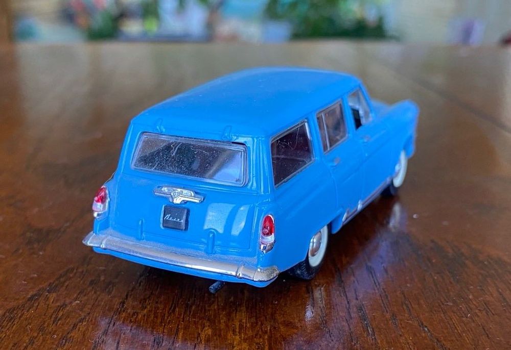 Игрушка модель автомобиля ГАЗ-22 Волга 1:43 DeAGOSTINI