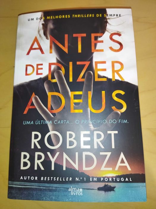 Livros a 10 euros como novos