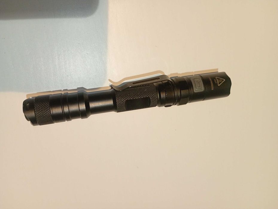 lanterna PELI tactica