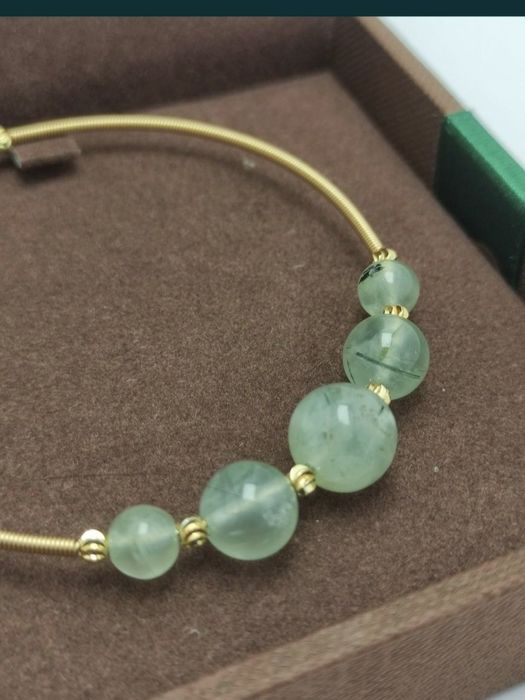 Bransoletka pozłacana z zielonym jadeitem