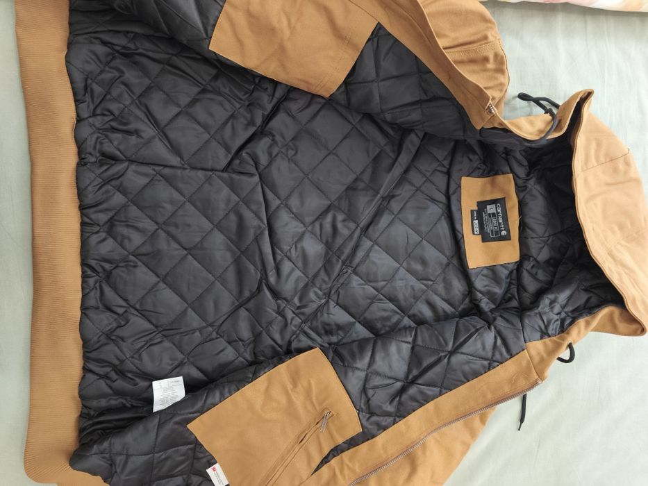 Casaco Carhartt tamanho L novo