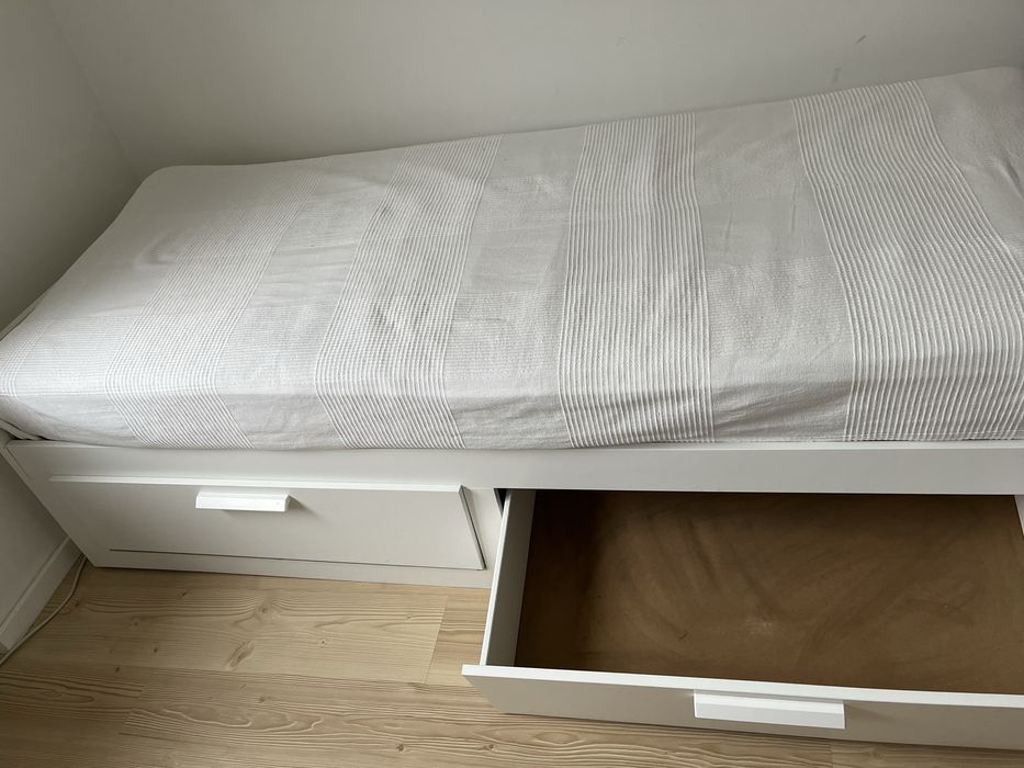 Cama Brimnes Ikea
