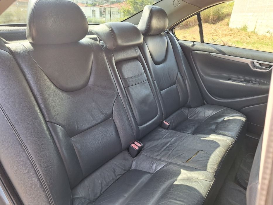 Volvo S60 2.4D 185cv  Nivel II 2006