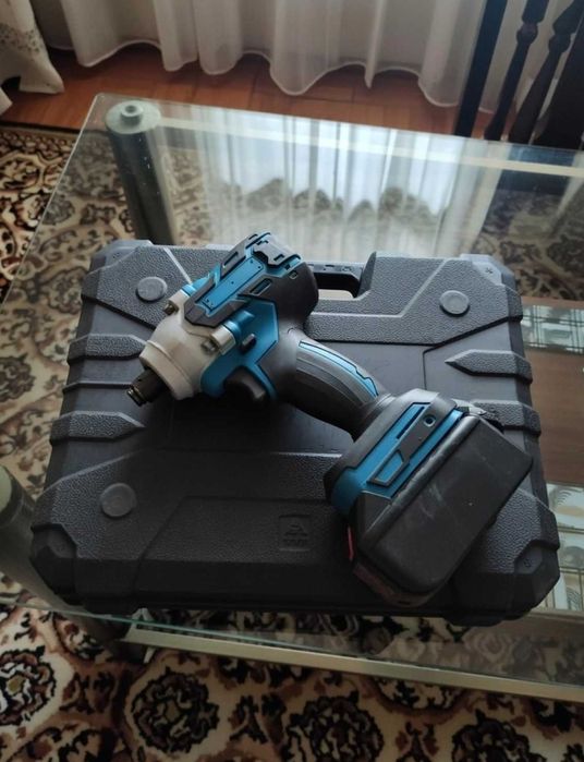 Гайковерт ударний акумуляторний 2 акума 25 насадок набір